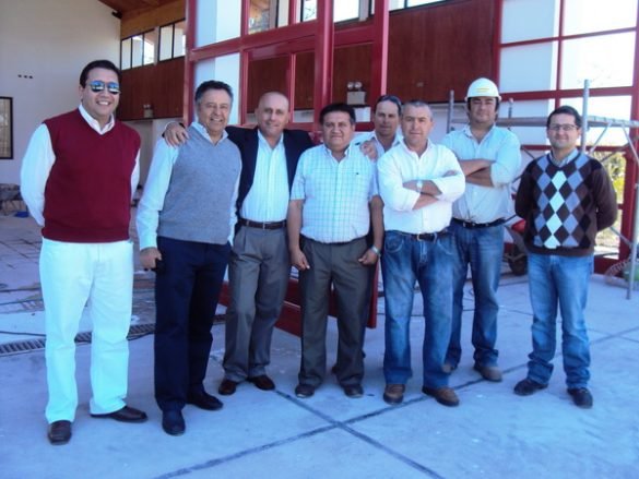 El alcalde de Palmilla Nelson Cabrera realizo una visita inspectiva a la obra de construcción de moderno cuartel de Bomberos de El Huique.
